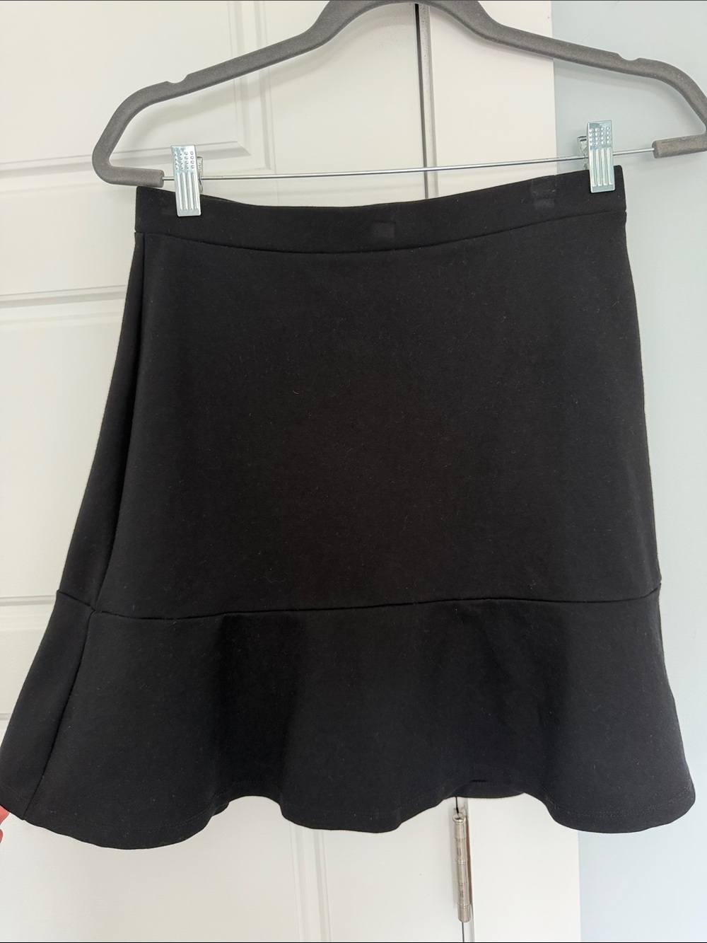 LOFT Ruffle Black Mini Skirt - Sz Small (worn once)